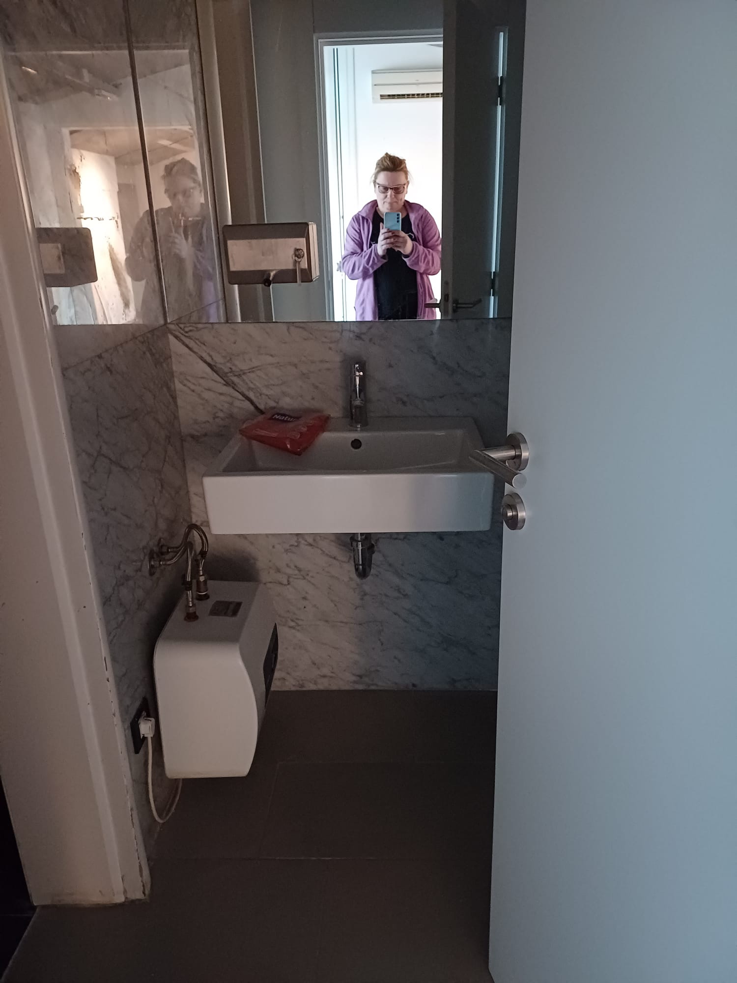 Kancelarija — pred useljenje — slika 9